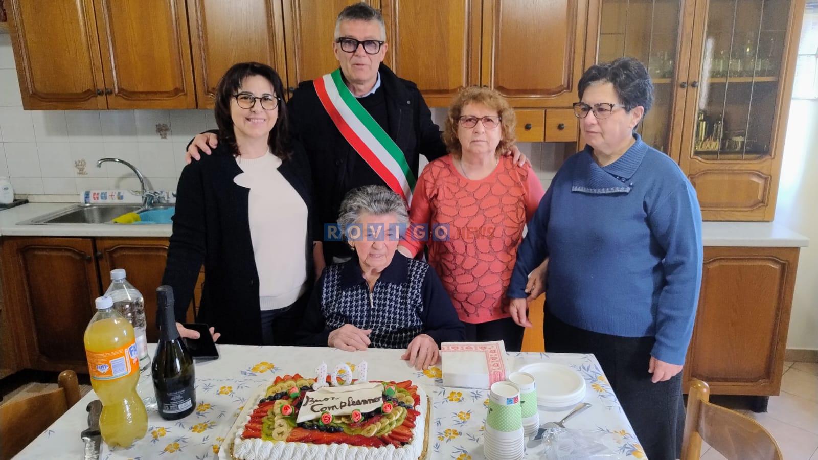 101 candeline per nonna Paolina Gina Sassi