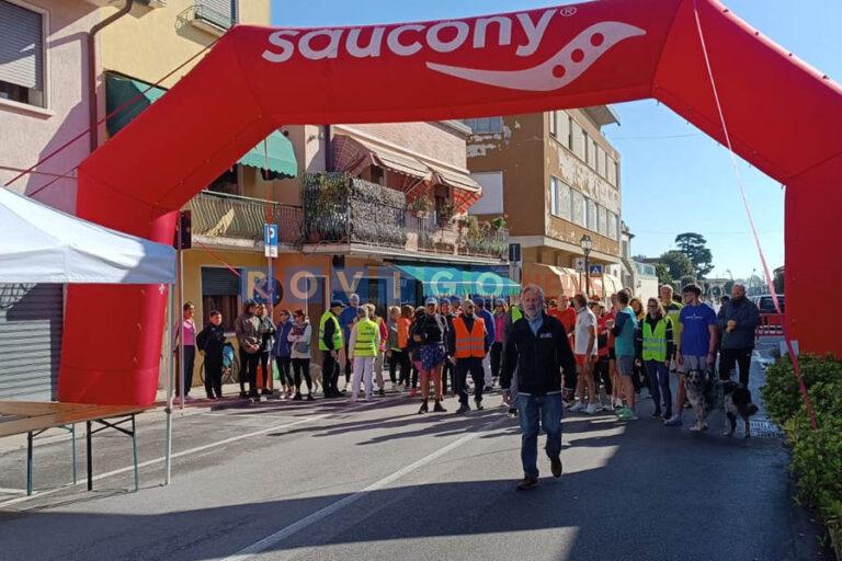 Camminata di primavera, tante le famiglie presenti